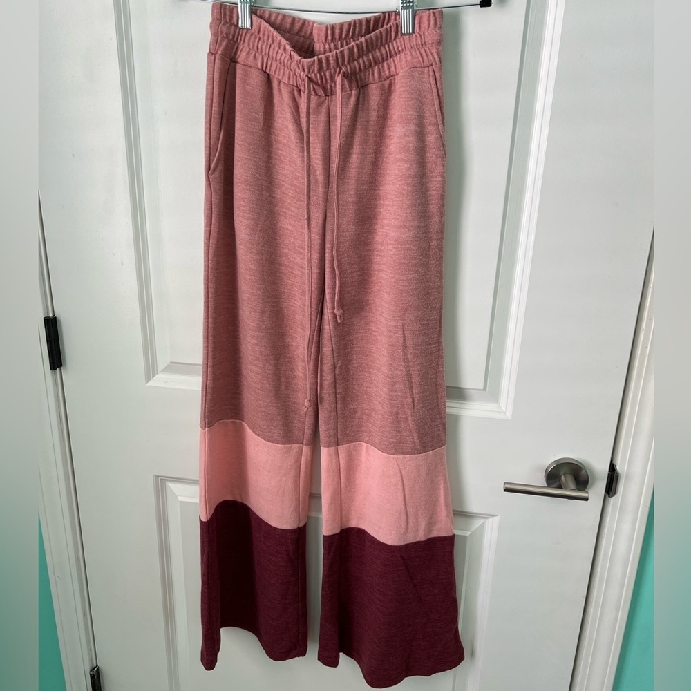 Beach Riot Lounge Pant Size Small - Picture 5 of 7